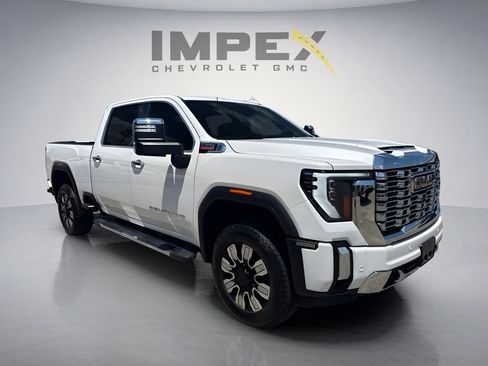 Used 2024 GMC Sierra 2500 Denali w/ Denali Reserve Package AWD/4WD image 7
