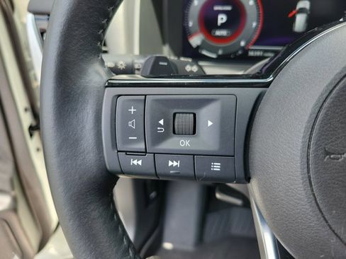 Used 2022 Nissan Rogue Platinum w/ Head-Up Display Package image 23