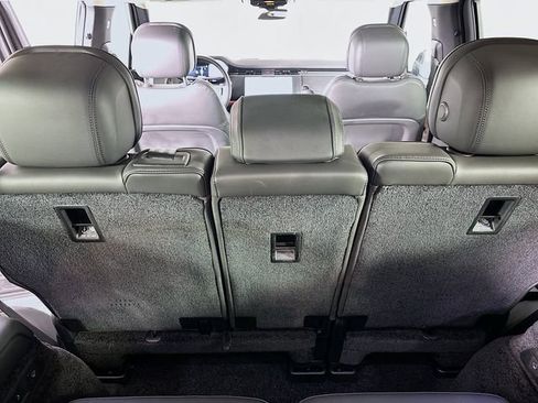 New 2025 Land Rover Range Rover Long Wheelbase SE AWD/4WD image 23