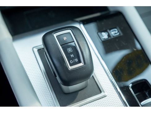Used 2024 Mitsubishi Outlander SEL AWD/4WD image 28
