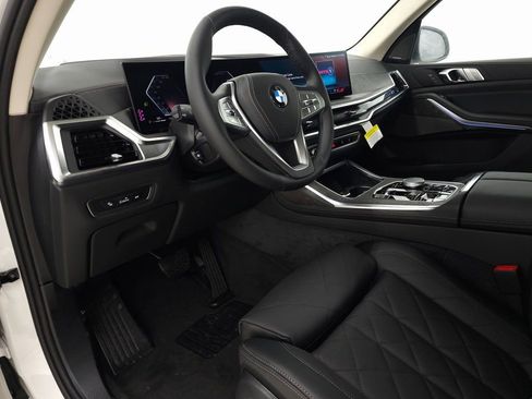 Used 2026 BMW X7 xDrive40i AWD/4WD image 14