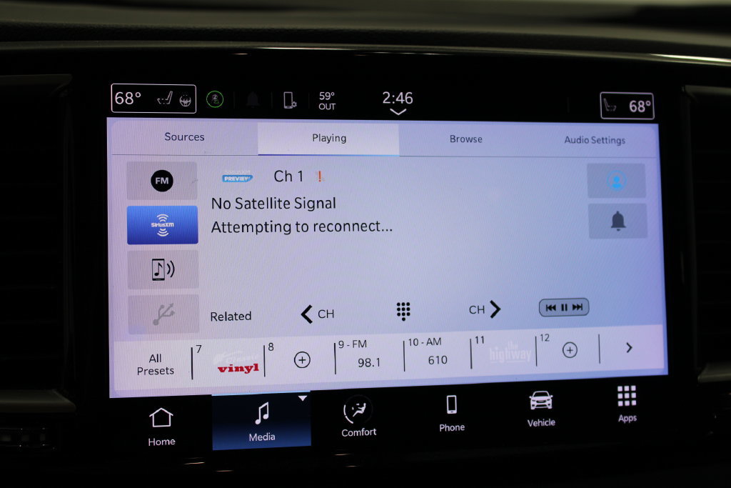 Used 2024 Chrysler Pacifica Touring-L FWD image 38