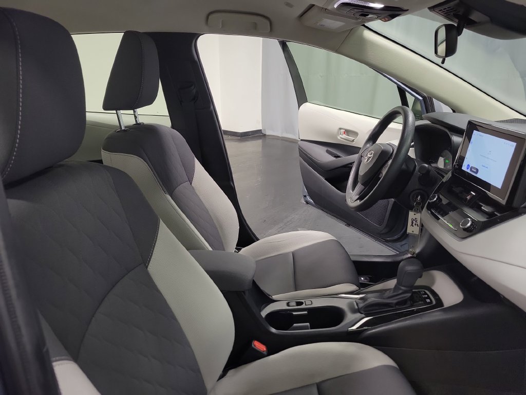 Used 2024 Toyota Corolla LE FWD image 32