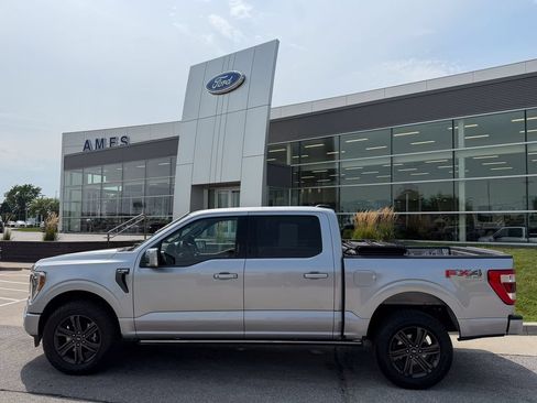 Used 2022 Ford F150 Lariat w/ Equipment Group 502A High AWD/4WD image 3