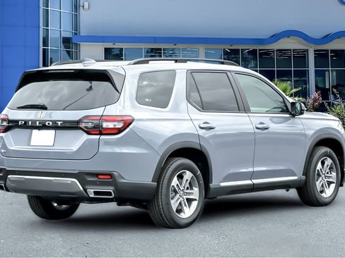 New 2026 Honda Pilot EX-L image 8