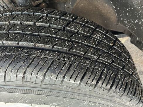 Used 2019 Toyota RAV4 XLE w/ Convenience Package image 24