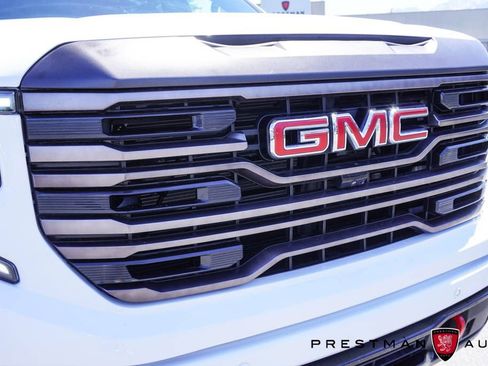 Used 2024 GMC Sierra 1500 AT4 w/ Technology Package AWD/4WD image 19