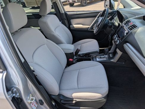 Used 2017 Subaru Forester 2.5i Premium w/ Protection Package #1 AWD/4WD image 7