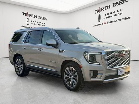 Used 2021 GMC Yukon Denali w/ Denali Ultimate Package RWD image 7