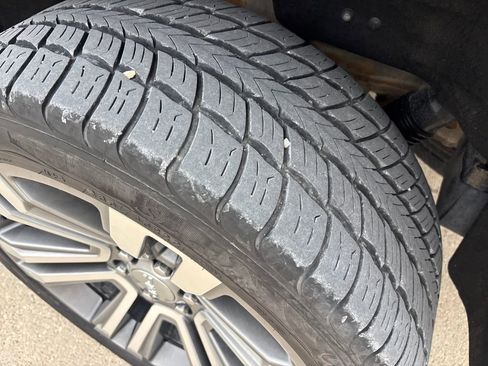 Used 2018 GMC Yukon Denali w/ Denali Ultimate Package image 8