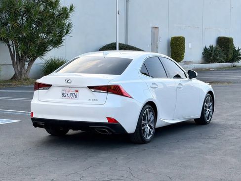 Used 2020 Lexus IS 300 RWD image 4