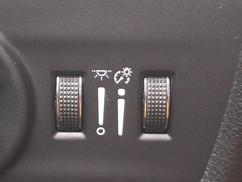 Used 2024 Jeep Grand Cherokee Overland w/ Adv Protech Group III image 24