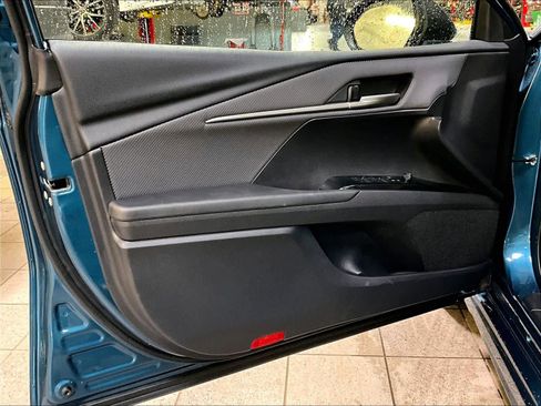 Used 2026 Toyota Camry SE image 9