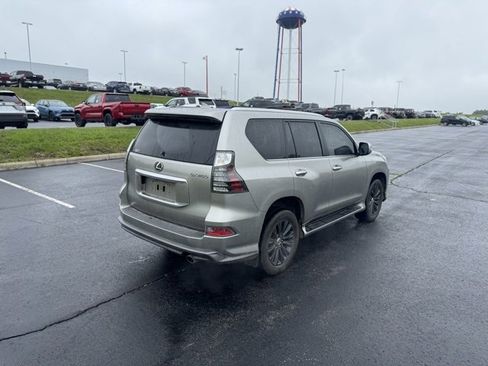 Used 2023 Lexus GX 460 Premium image 3