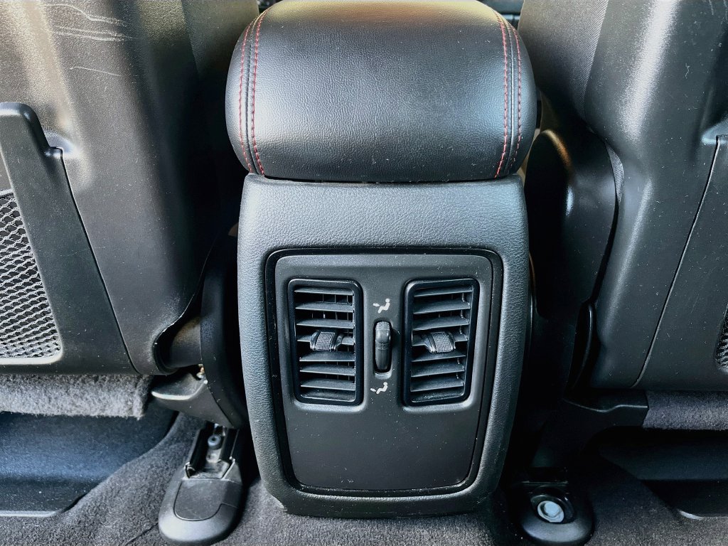 Used 2023 Dodge Durango GT RWD image 25