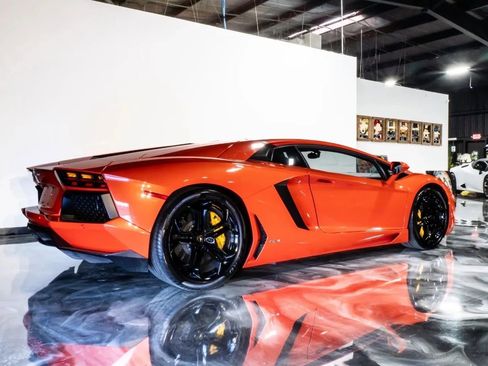 Used 2012 Lamborghini Aventador LP 700-4 AWD/4WD image 6