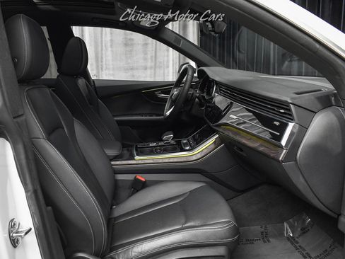 Used 2020 Audi Q8 Premium Plus AWD/4WD image 22