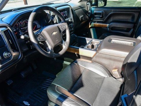 Used 2017 Chevrolet Silverado 1500 LTZ w/ LTZ Plus Package image 28