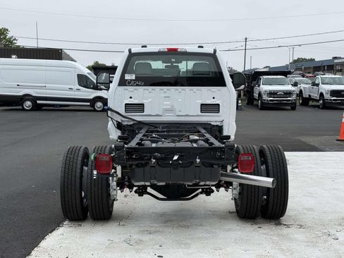 New 2026 Ford F550 4x4 Regular Cab Super Duty image 4