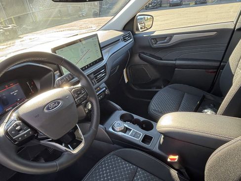 New 2026 Ford Escape Active w/ Tech Pack #1 AWD/4WD image 10