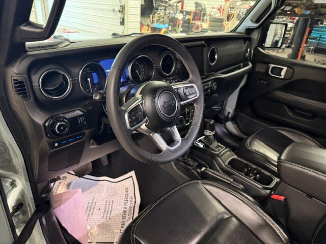 Used 2023 Jeep Wrangler Unlimited Sahara w/ Dual Top Group AWD/4WD image 45