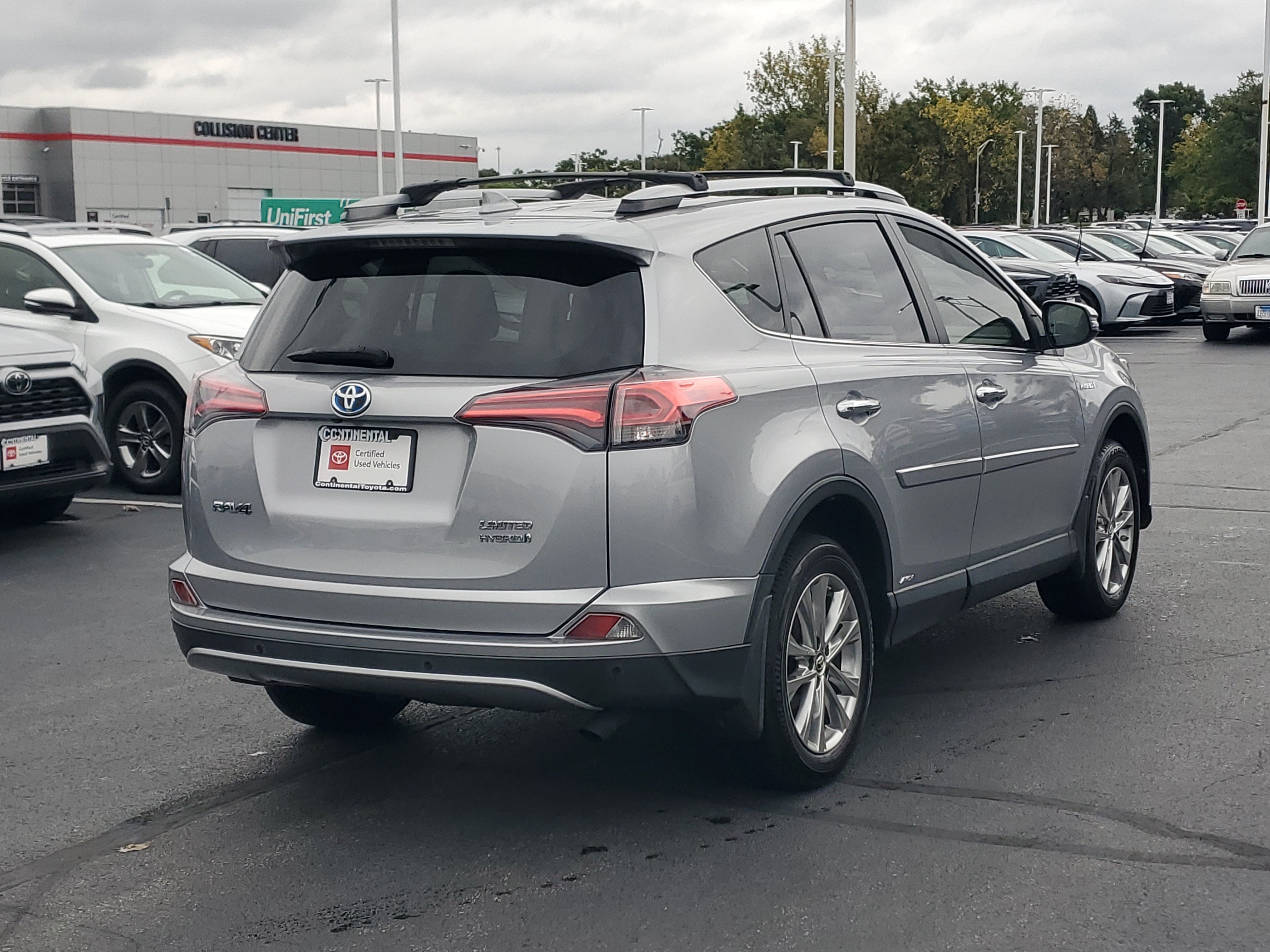 Certified 2018 Toyota RAV4 Limited w/ Advanced Technology Package AWD/4WD image 5