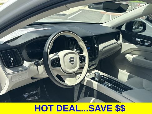 Used 2024 Volvo XC60 B5 Plus AWD/4WD image 14