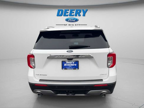 Used 2022 Ford Explorer Limited w/ Equipment Group 301A image 4
