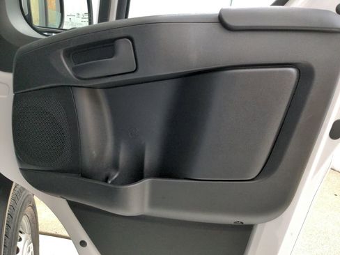 Used 2026 RAM ProMaster 2500 w/ Convenience Group FWD image 23