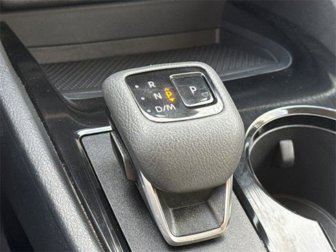 Certified 2024 Nissan Rogue SV image 27