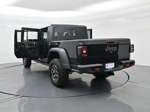 New 2025 Jeep Gladiator Rubicon w/ Convenience Group image 45
