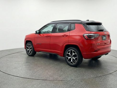 Used 2025 Jeep Compass Limited AWD/4WD image 6
