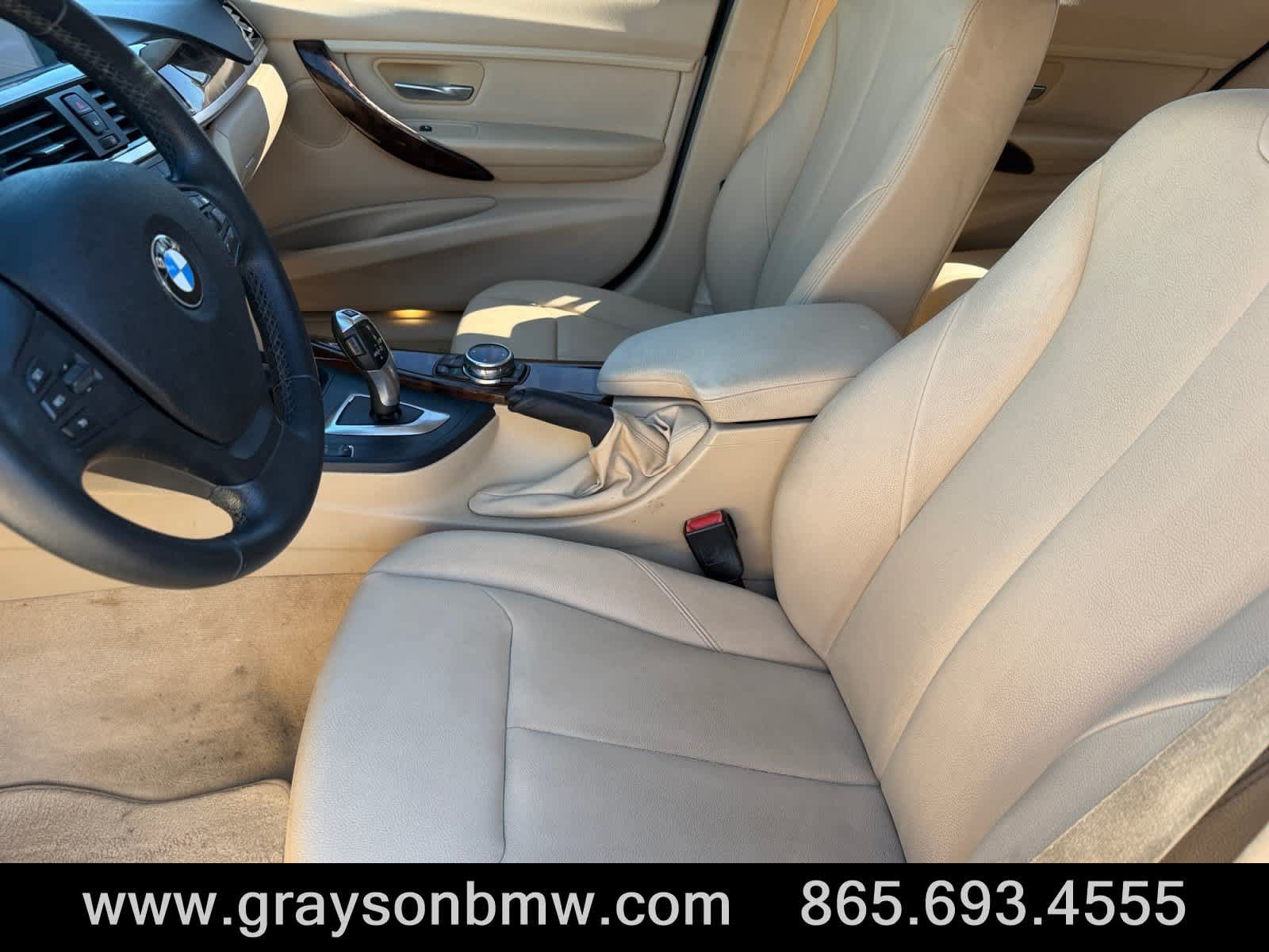 Used 2014 BMW 320i xDrive Sedan AWD/4WD image 10