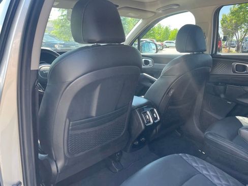 Used 2022 Kia Sorento SX FWD image 22