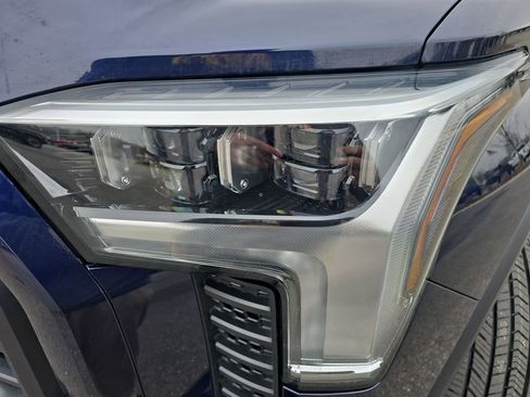 Used 2025 Toyota Tundra Limited w/ TRD Off-Road Package AWD/4WD image 33