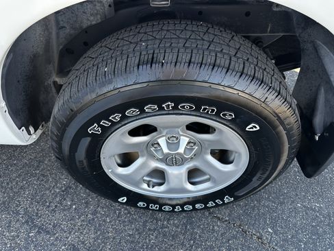 Used 2023 Nissan Titan S RWD image 12
