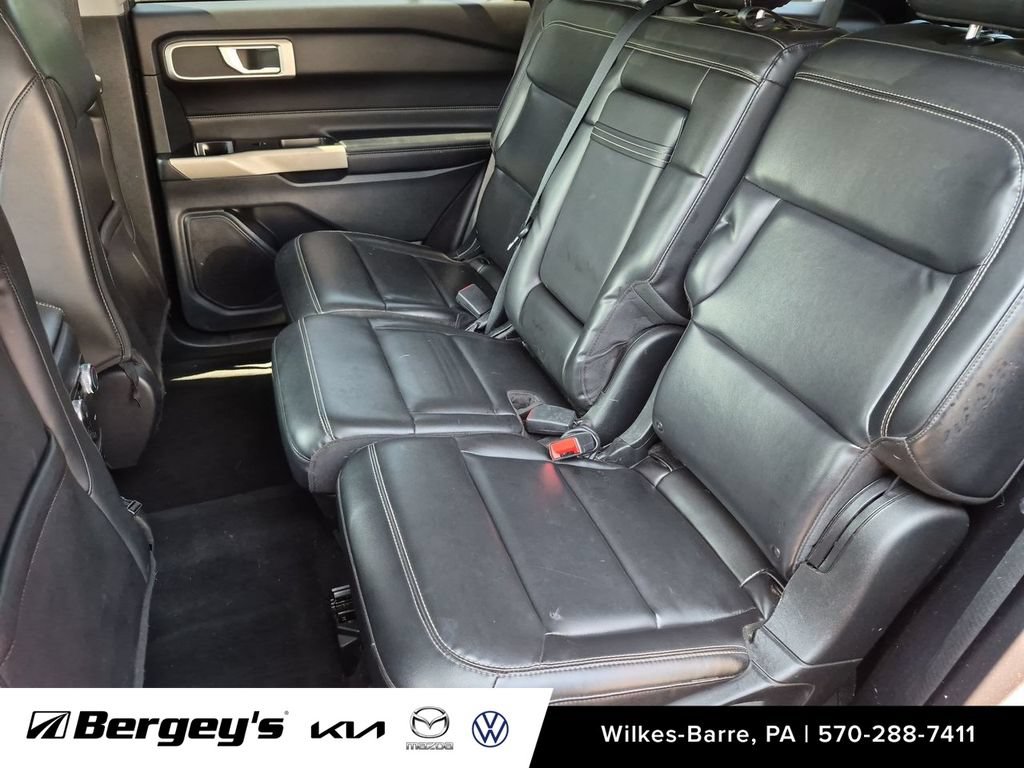 Used 2021 Ford Explorer XLT w/ Equipment Group 202A AWD/4WD image 24