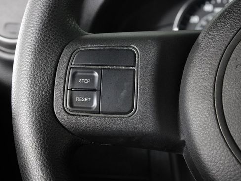 Used 2011 Jeep Wrangler Sport AWD/4WD image 22