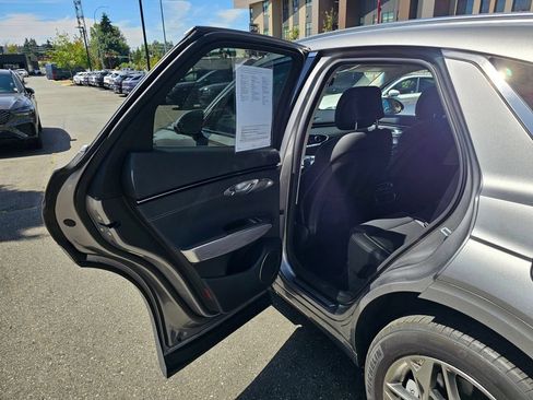Used 2024 Genesis GV70 2.5T w/ Advanced Package AWD/4WD image 22