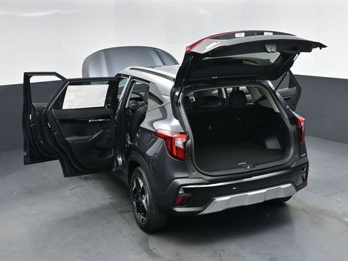 New 2026 Kia Seltos S image 15