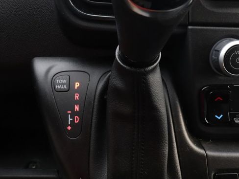 Used 2024 RAM ProMaster 2500 FWD image 18