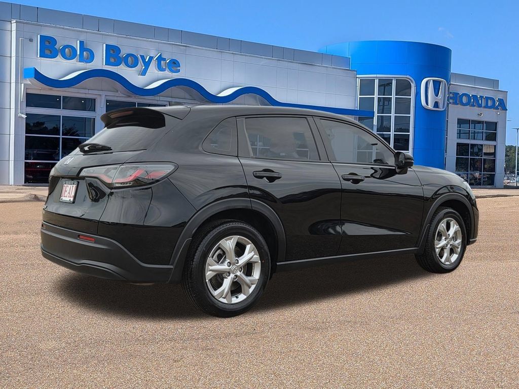 Used 2024 Honda HR-V LX image 5