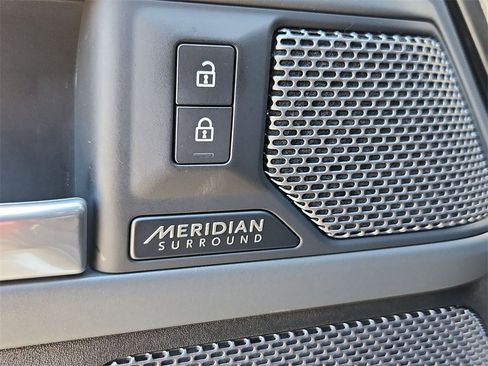 Used 2022 Land Rover Defender 90 X-Dynamic HSE image 28