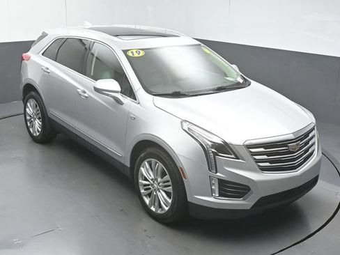 Used 2019 Cadillac XT5 Premium Luxury AWD/4WD image 43