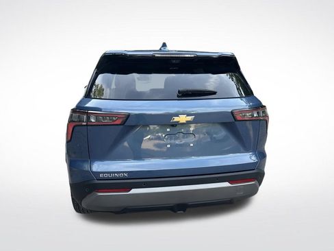 Used 2025 Chevrolet Equinox LT w/ Safety and Technology Package FWD image 5