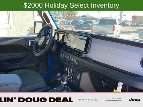 New 2025 Jeep Gladiator Willys image 38