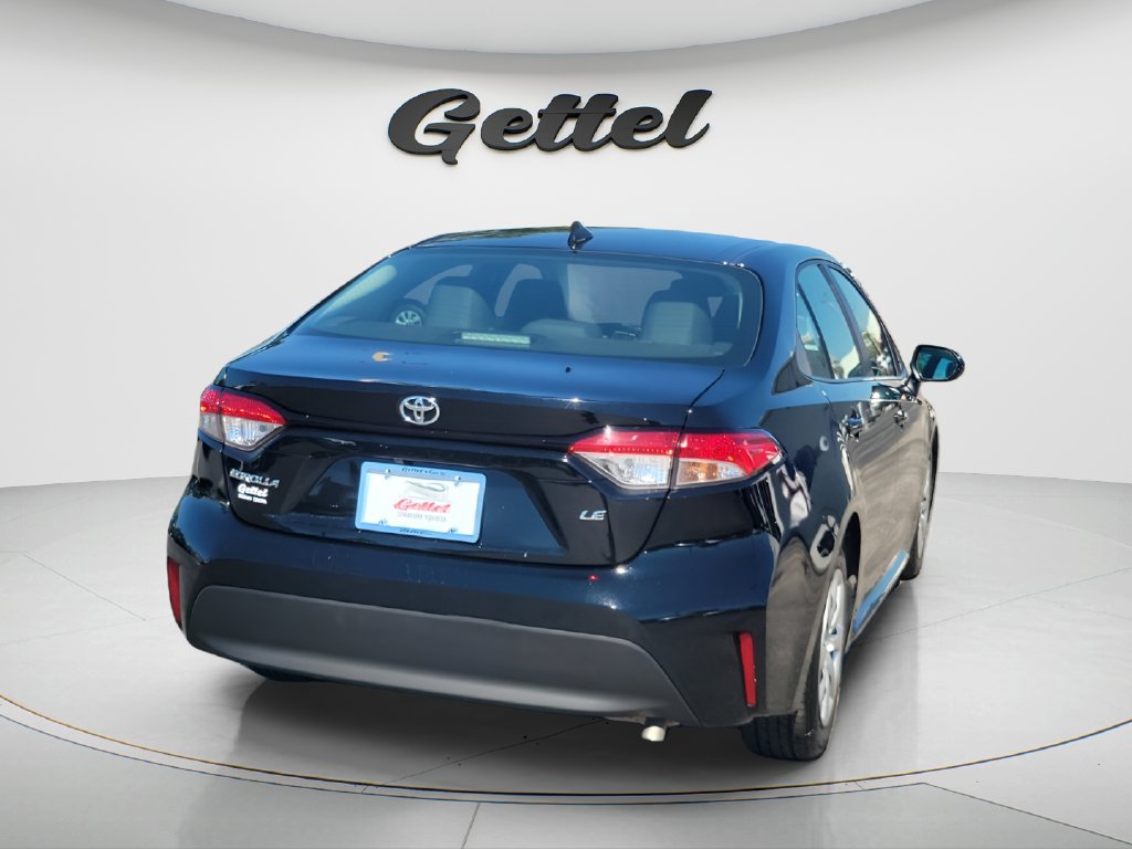 Used 2025 Toyota Corolla LE FWD image 5
