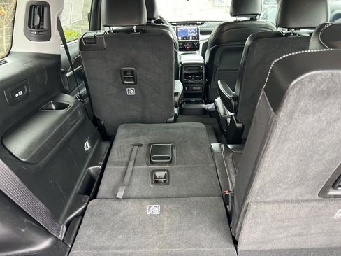 Used 2023 Jeep Grand Cherokee L Limited w/ Luxury Tech Group II image 14