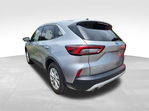 Used 2024 Ford Escape Active FWD image 3