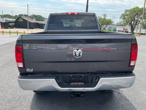 Used 2017 RAM 2500 Tradesman w/ Chrome Appearance Group AWD/4WD image 4